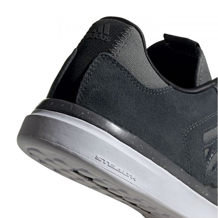 Mens Sleuth Canvas