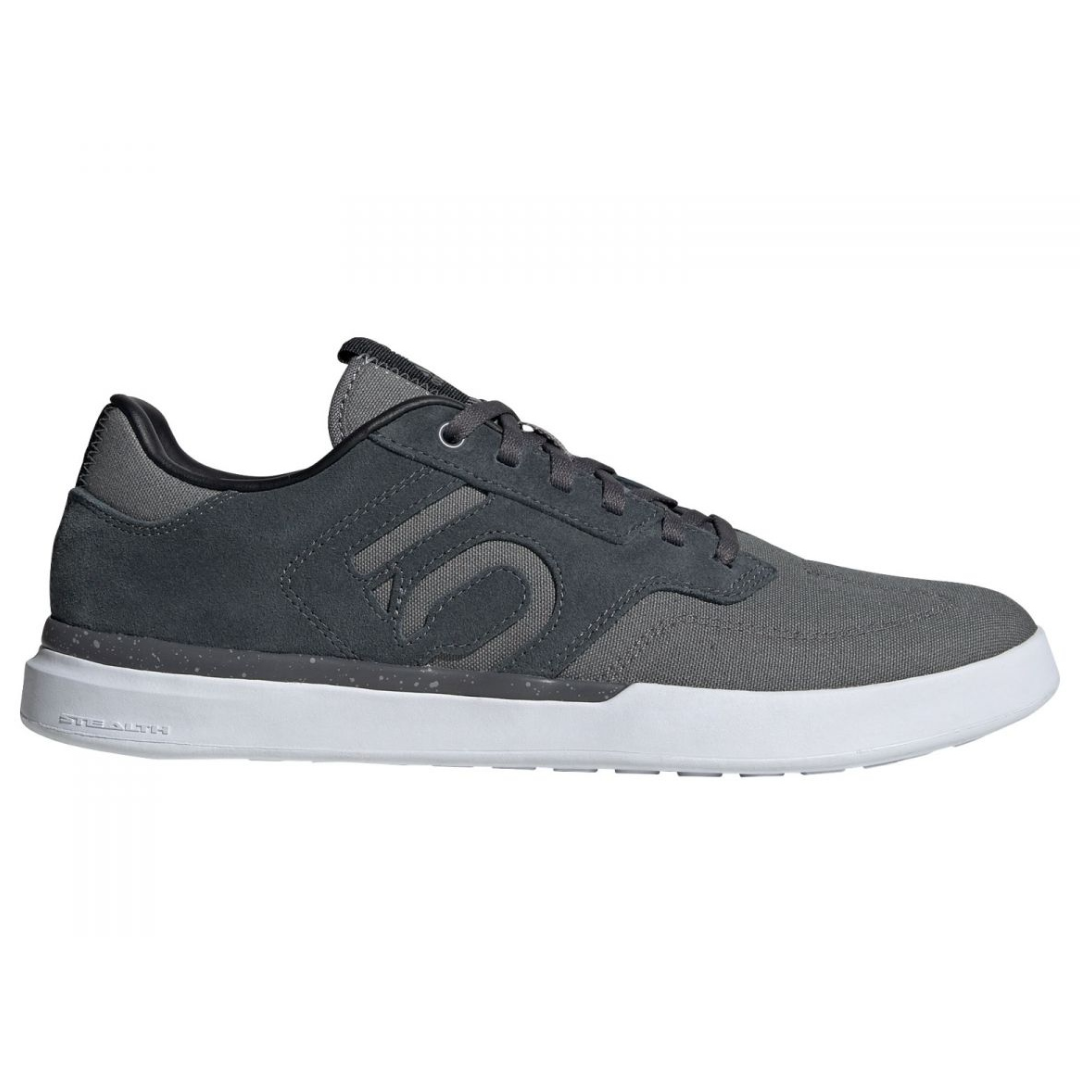 Mens Sleuth Canvas